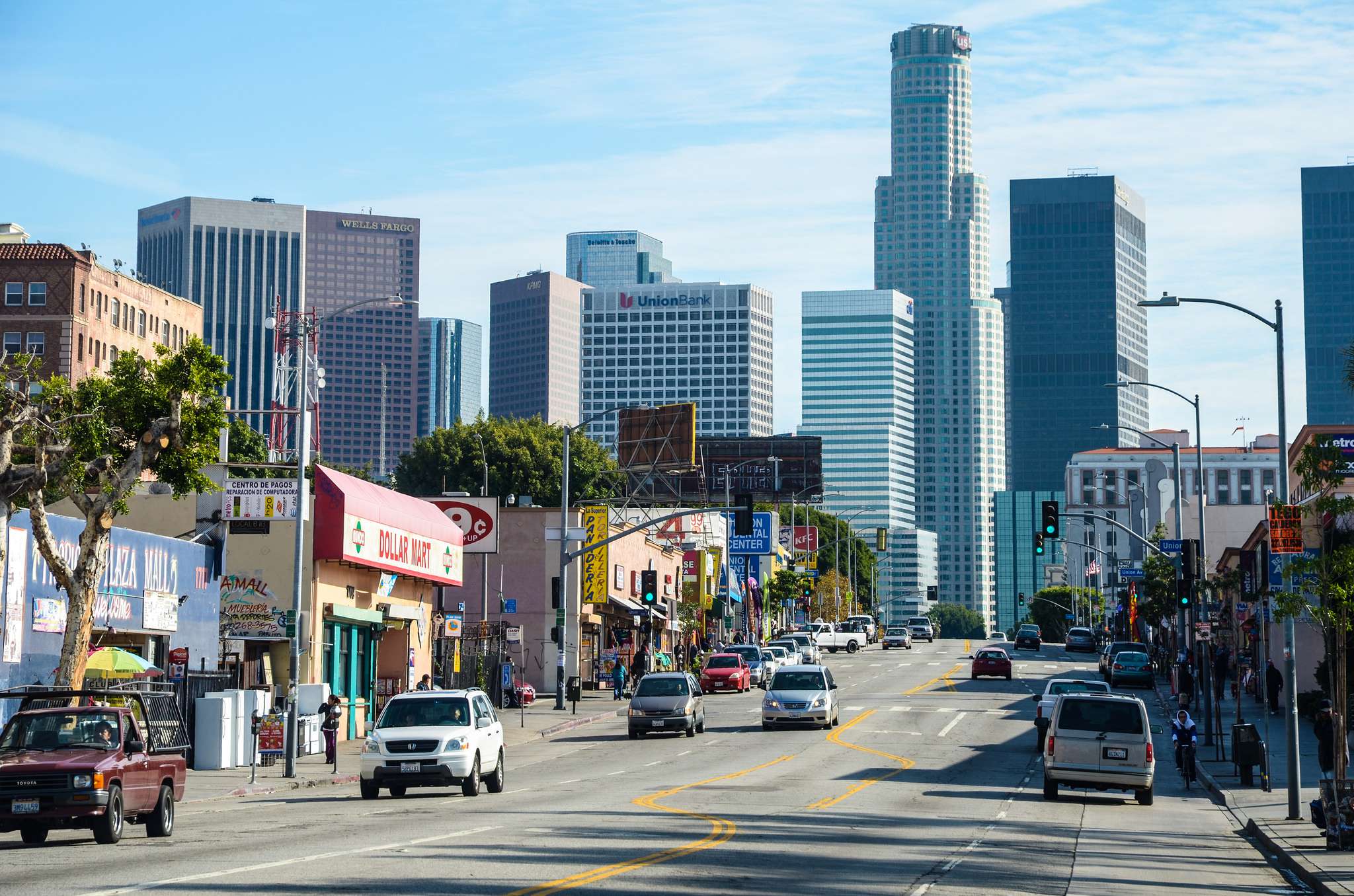 nen-dat-ve-may-bay-di-los-angeles-thang-nao-re-nhat-7-992.jpg