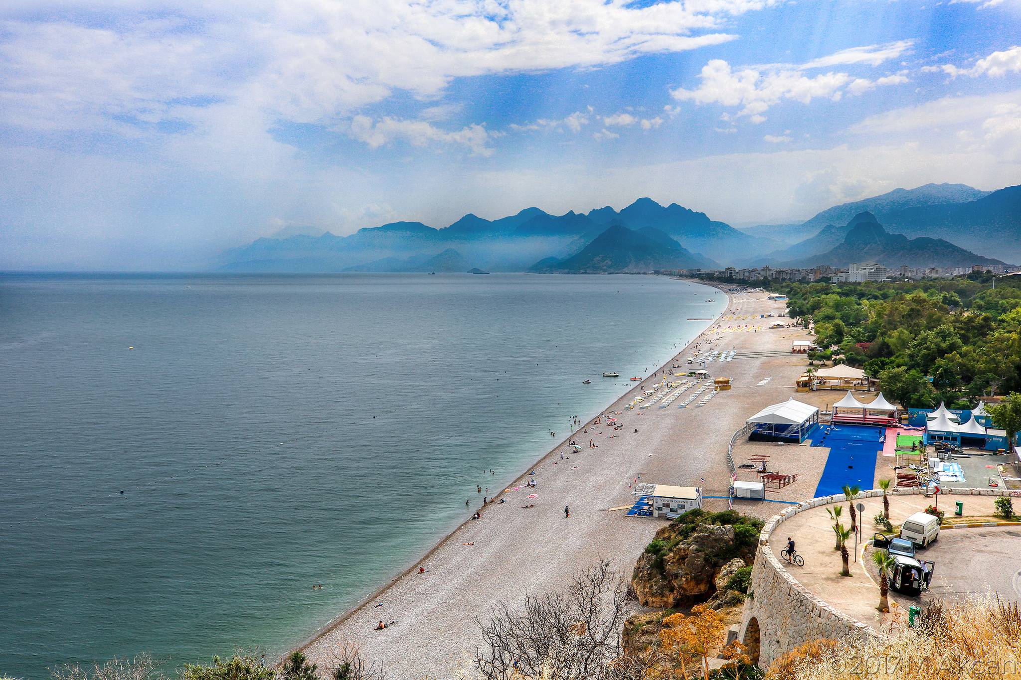 ve-may-bay-di-antalya-gia-re-1-251.jpg