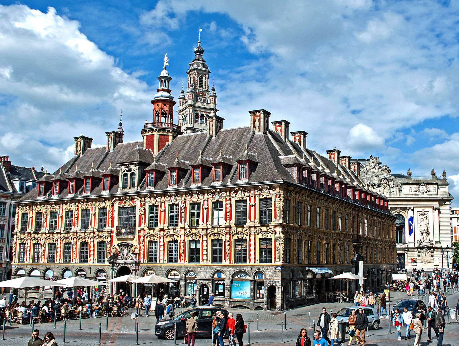 Vé máy bay EVA Air giá rẻ đi Lille – Pháp