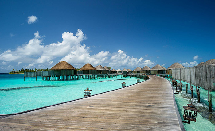 ve-may-bay-di-maldives-1-298.jpg