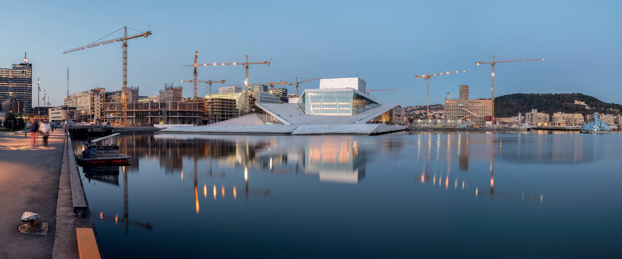 Vé máy bay giá rẻ đi Oslo hãng EVA Air