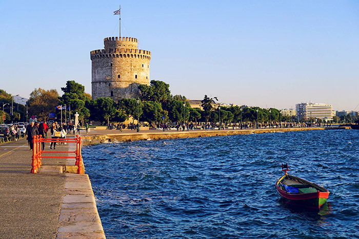 ve-may-bay-di-thessaloniki-gia-re-1-136.jpg