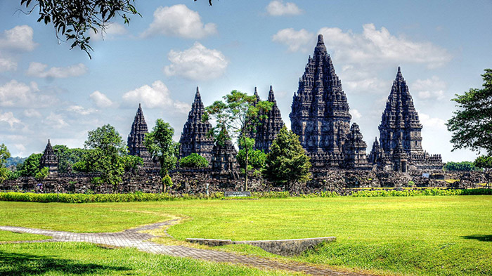 Vé máy bay EVA Air đi Yogyakarta giá rẻ